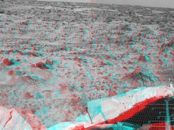 PIA00693: Martian terrain & airbags - 3-D