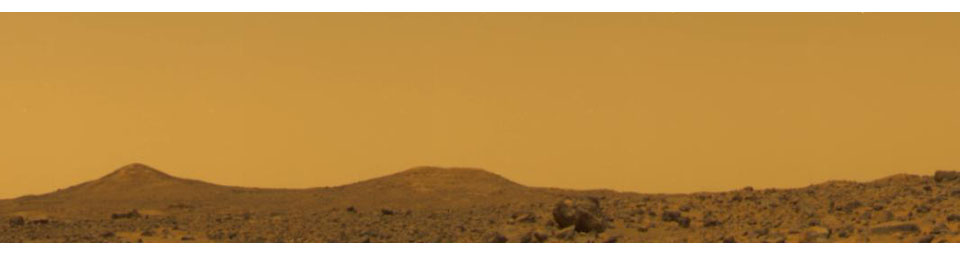 PIA01546: True Color of Mars - Pathfinder Sol 10 at Noon