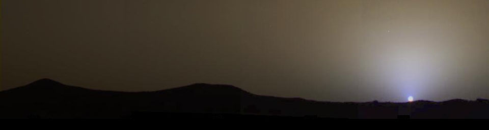 PIA01547: True Color of Mars - Pathfinder Sol 24 at 4 PM