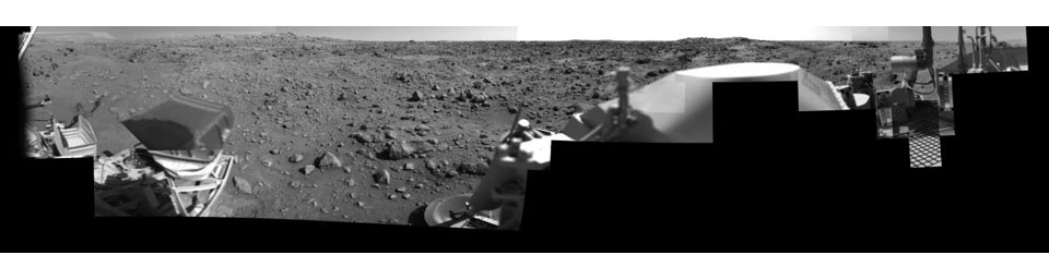 PIA03166: Afternoon on Chryse Planitia - Viking Lander 1 Camera 2 Mosaic