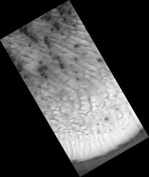 PIA09609: Mound of South Polar Layered Deposits