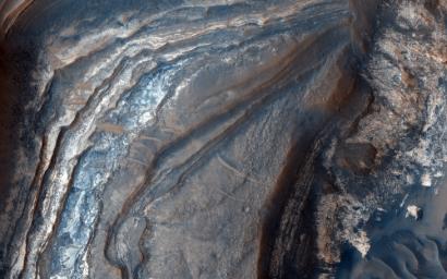 PIA14455: Light-Toned Layering in a Labyrinthus Noctis Pit