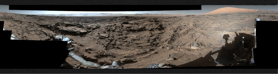 PIA20332: Full-Circle Vista from 'Naukluft Plateau' on Mars