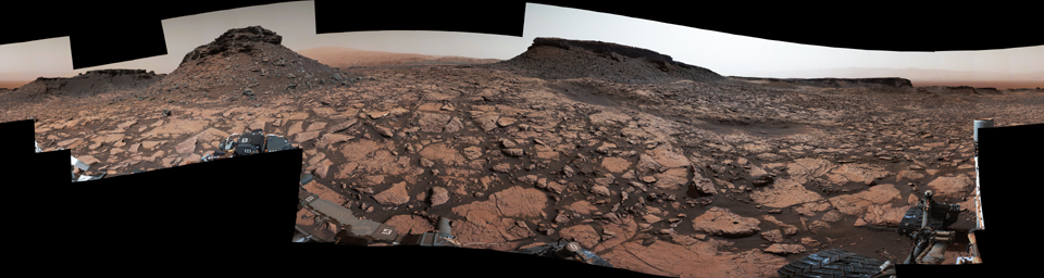 PIA20840: Rover's Panorama Taken Amid 'Murray Buttes' on Mars