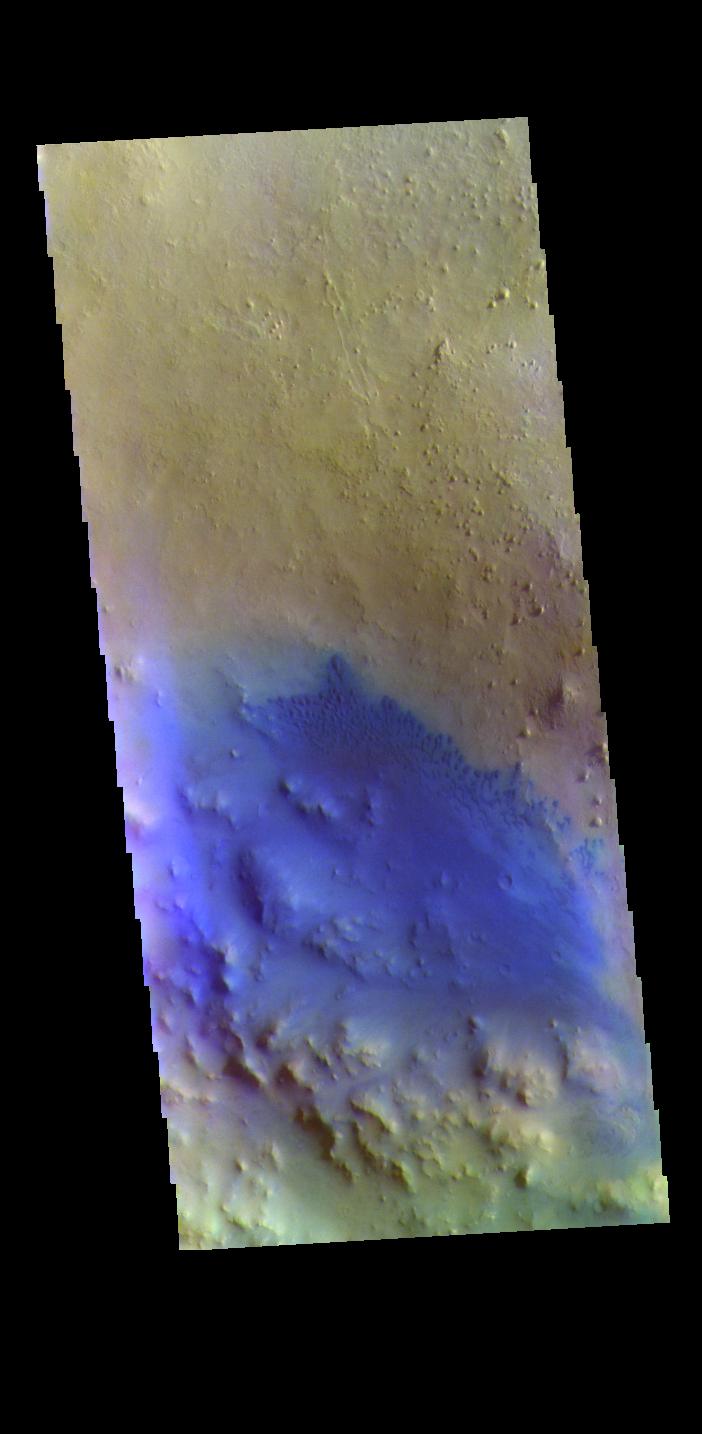 PIA23112: Crater Dunes - False Color