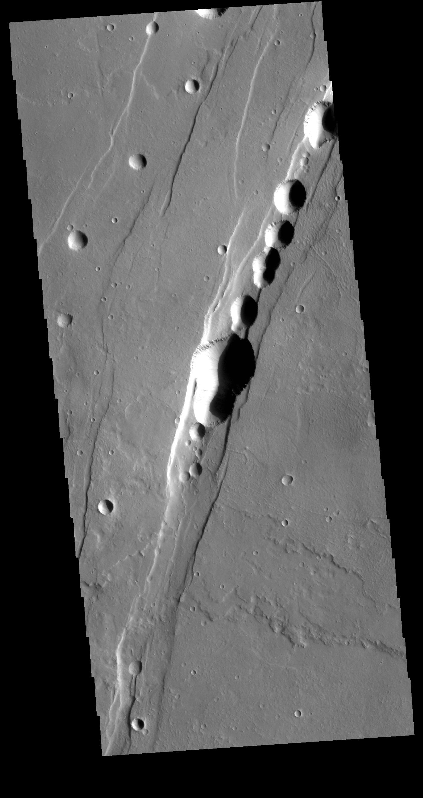 PIA23654: Tractus Catena