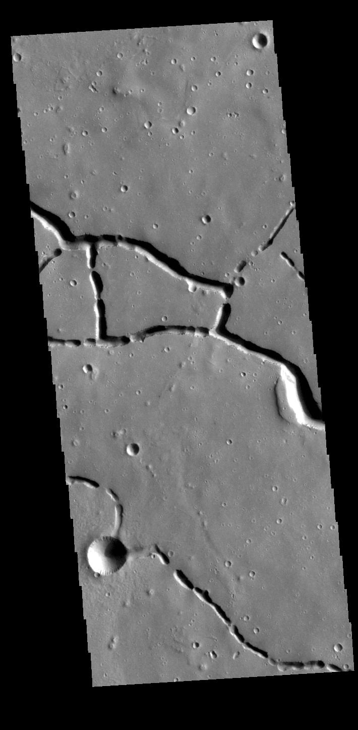 PIA25111: Hephaestus Fossae