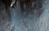 PIA20005: Gullies in a Central Pit Crater