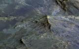 PIA22784: Tell-Tale Bedrock in Tyrrhena Terra